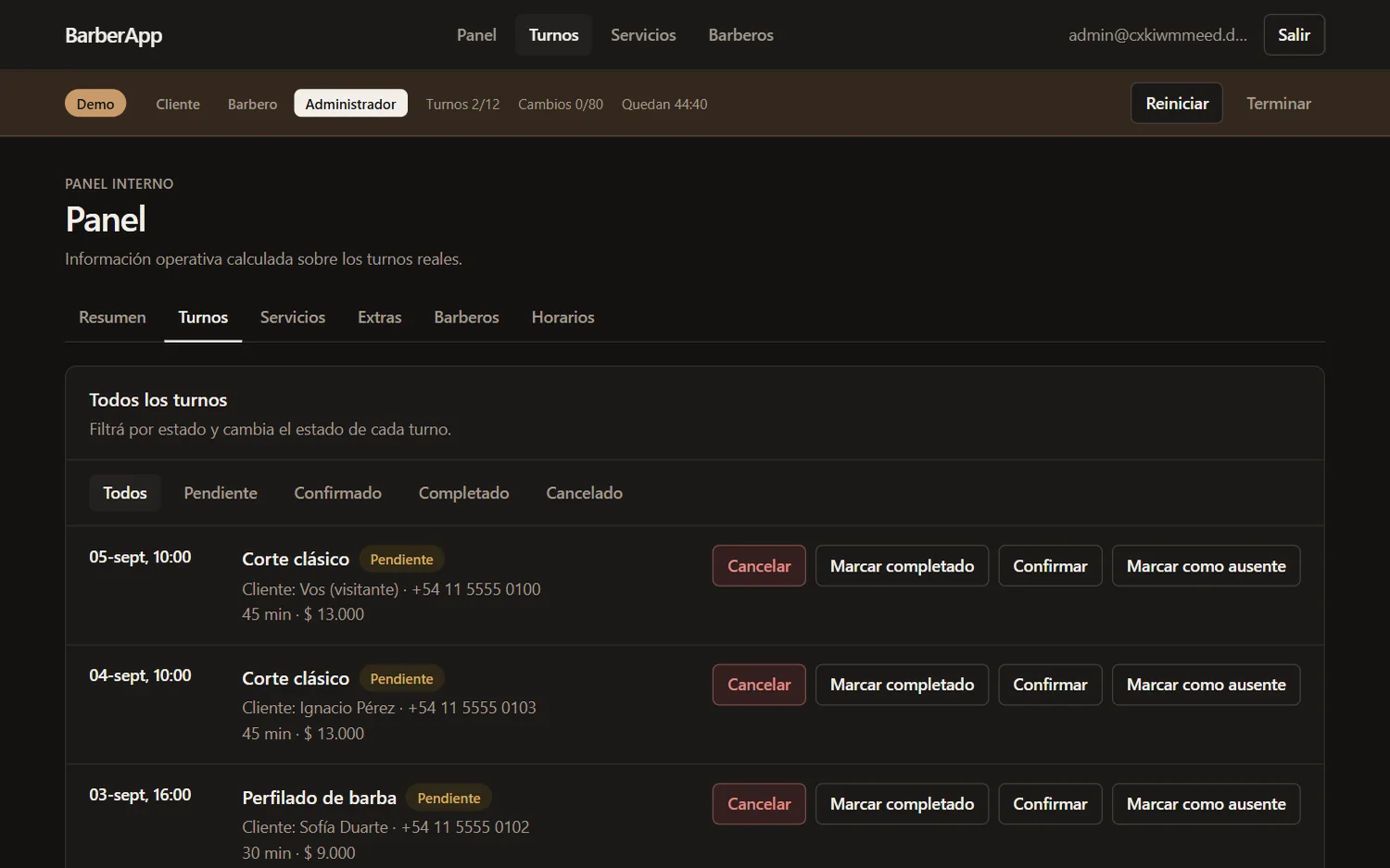Listado paginado de turnos con filtros por estado y cambio de estado en línea.